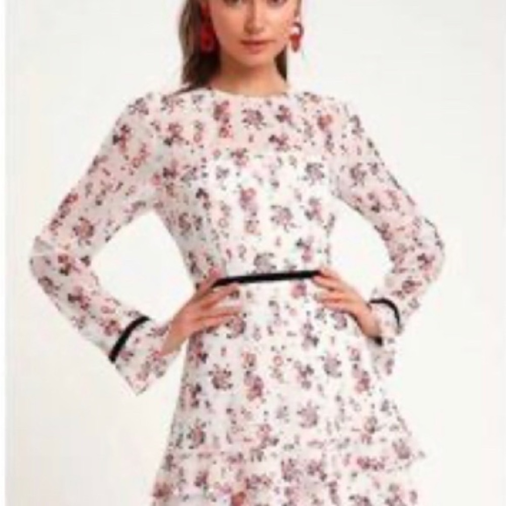 Lulu's NWT Floral To See White Long Sleeve Mini Dress Size S Small